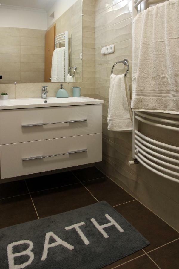 Aqua City Apartman Гайдусобосло Екстер'єр фото